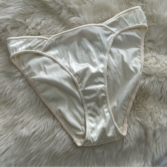 Vintage 90s Victoria’s Secret Panties - Picture 1 of 6